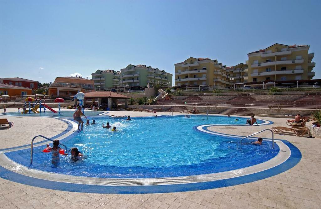 Apartment Golf Crveni Vrh Esterno foto